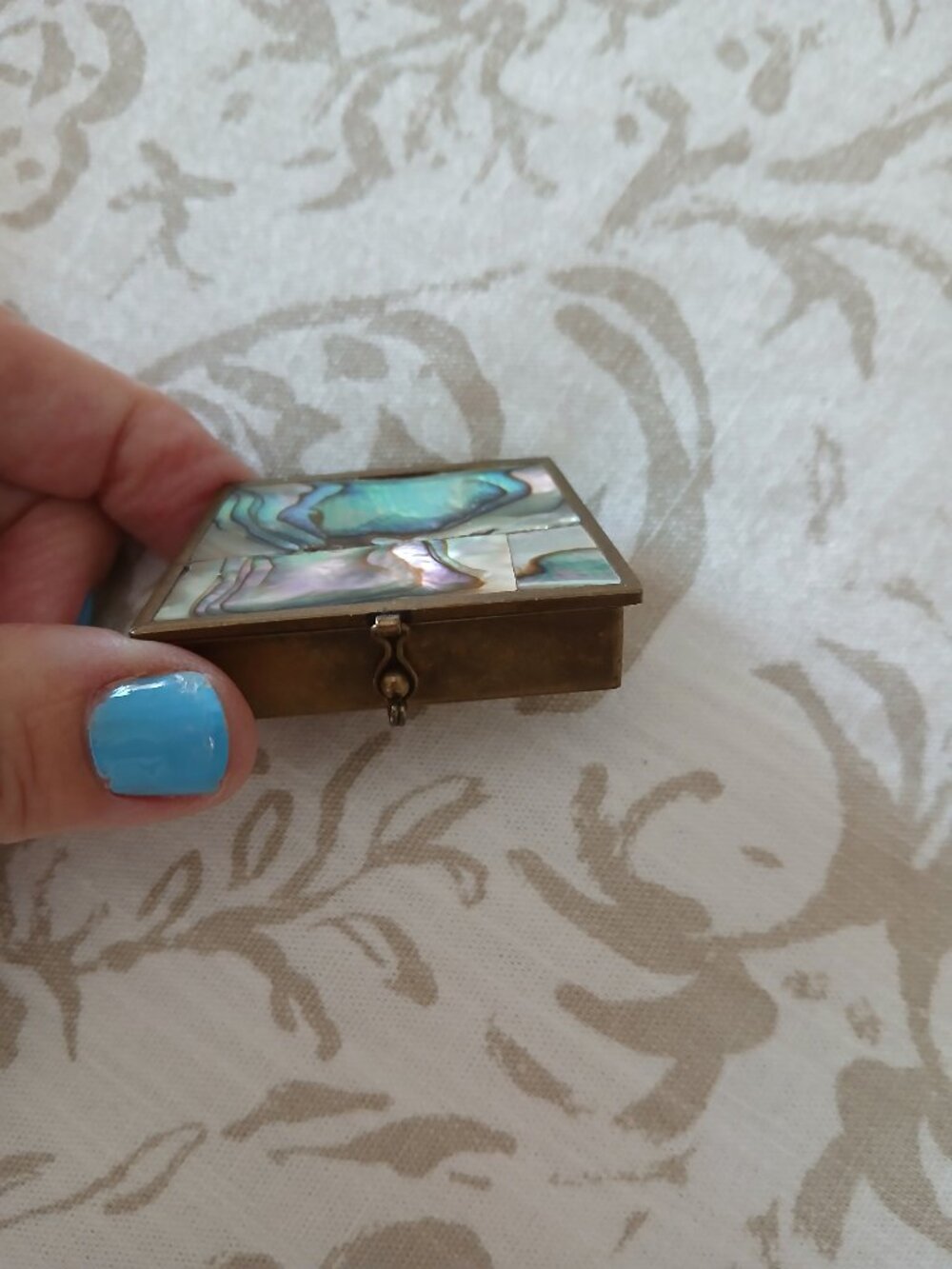 Beautiful Small Vintage Abalone Jewel Box (see measurements)